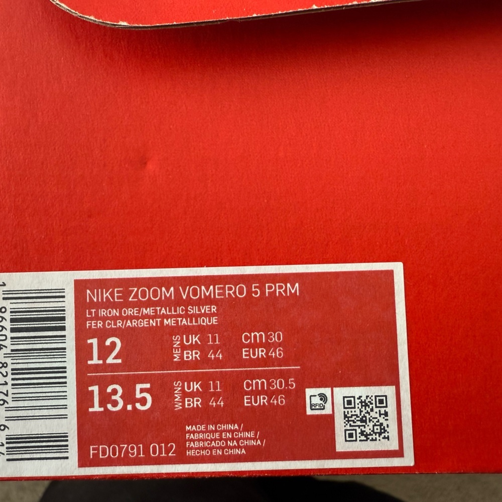 Brand new Nike Air Zoom Vomero 5 'Light Iron Ore' FD0791-012 - Picture 8 of 8